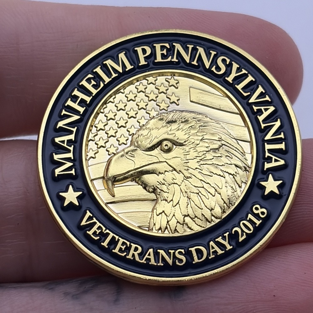2018 Veterans Day Manheim Pennsylvania Bald Eagle Gold Tone Lapel Hat Pin